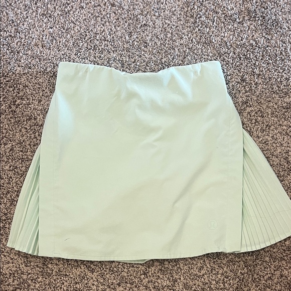 Lululemon Pleated Skort - Picture 1 of 5